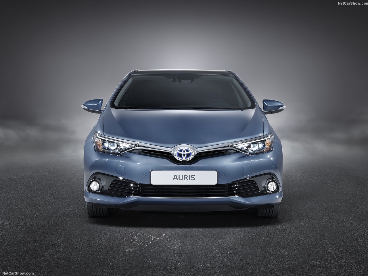 Toyota Auri̇s