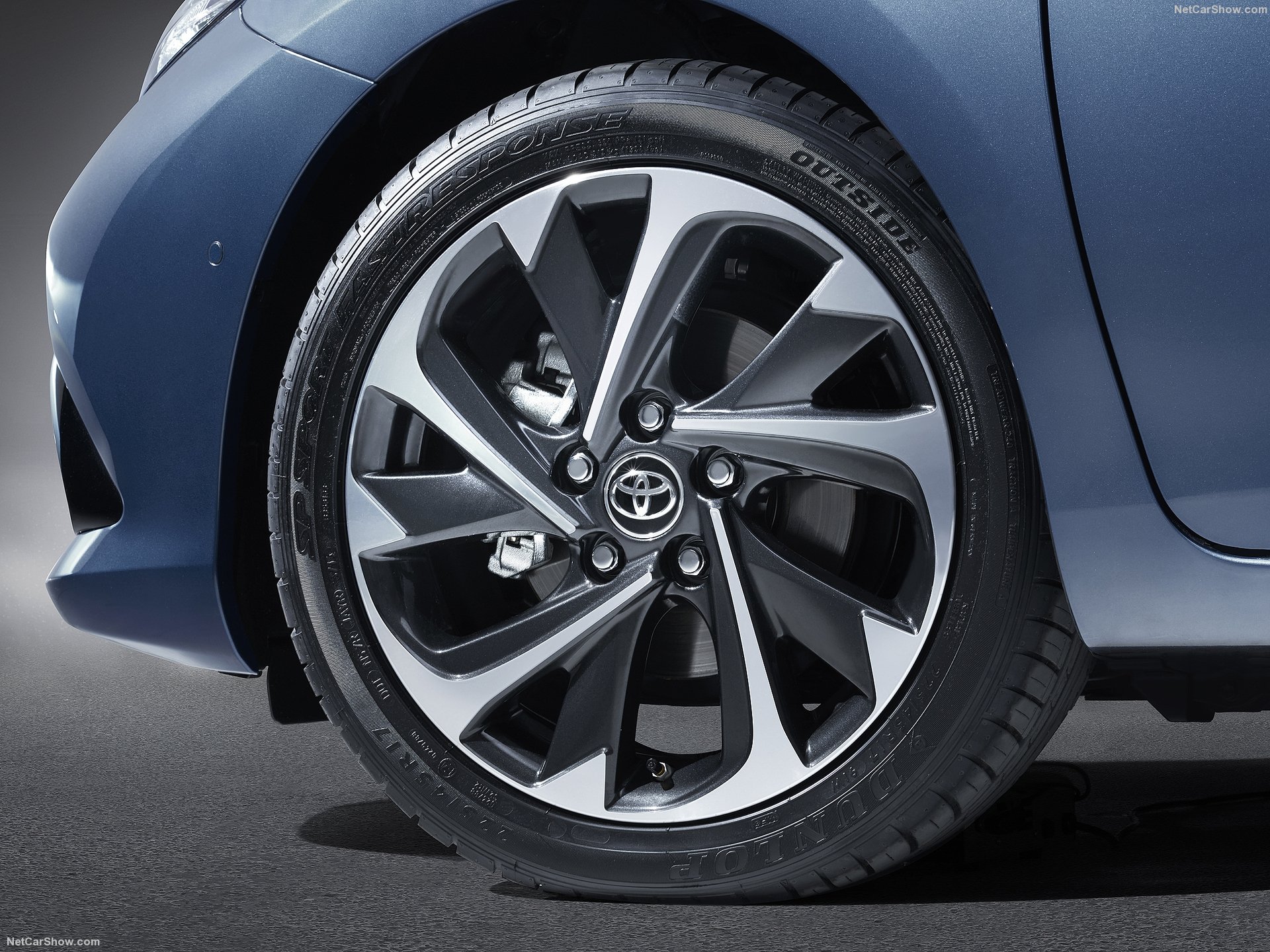 Toyota Auri̇s