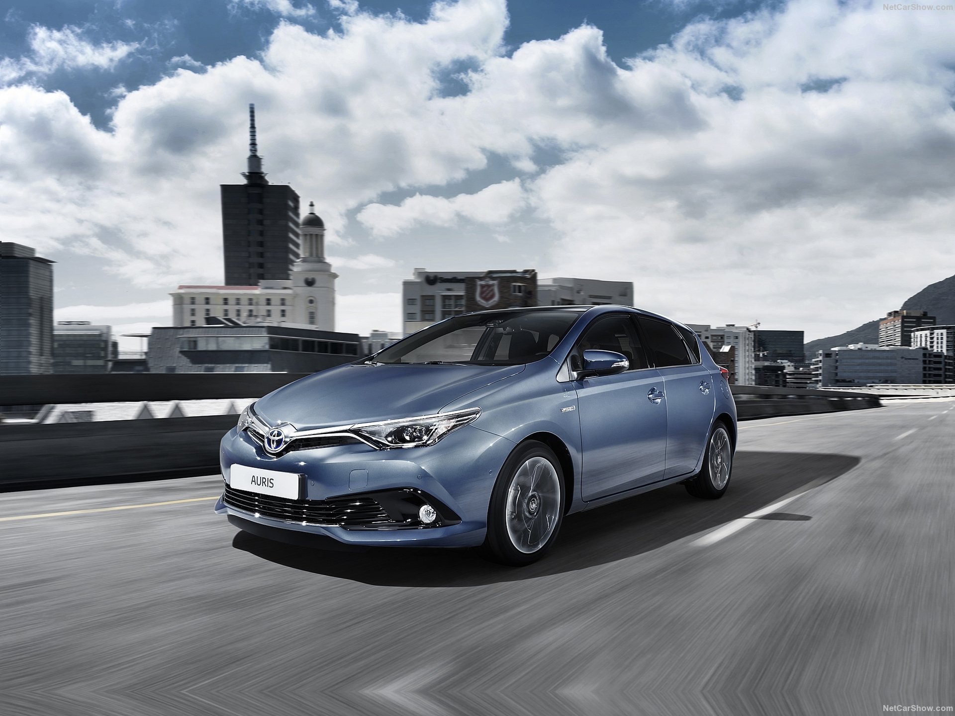 Toyota Auri̇s