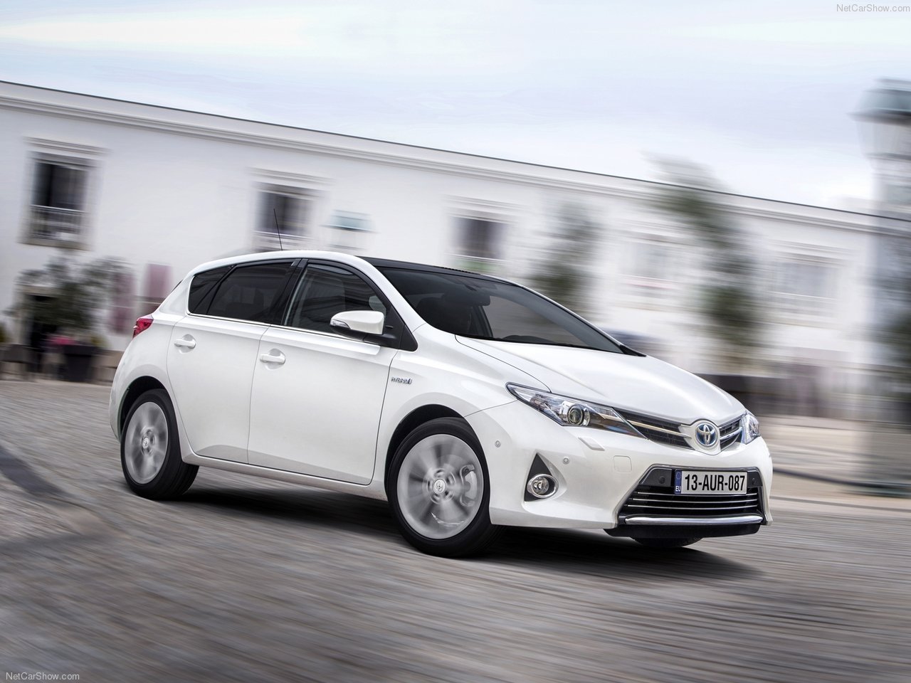 Toyota Auri̇s